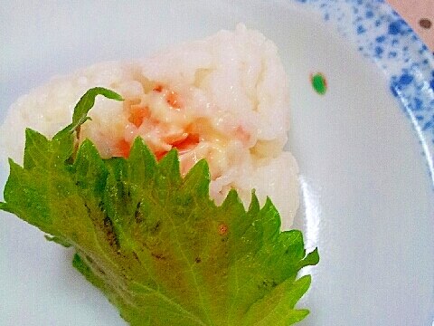 ✿鮭マヨご飯で❤大葉巻きおにぎり